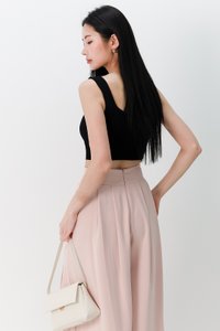 Carrie Cropped Tank Top in Black Carrie Cropped Tank Top in Black