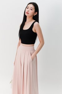 Carrie Cropped Tank Top in Black Carrie Cropped Tank Top in Black