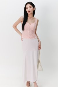 Edrina Eyelet Top in Light Pink