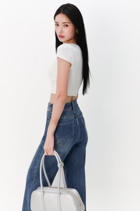 Seidra Sweetheart Sleeve Cropped Top in White
