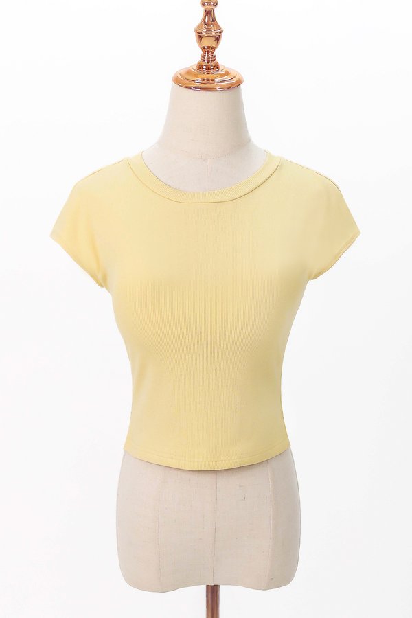 Raine Ribbed Padded Tee in Yellow