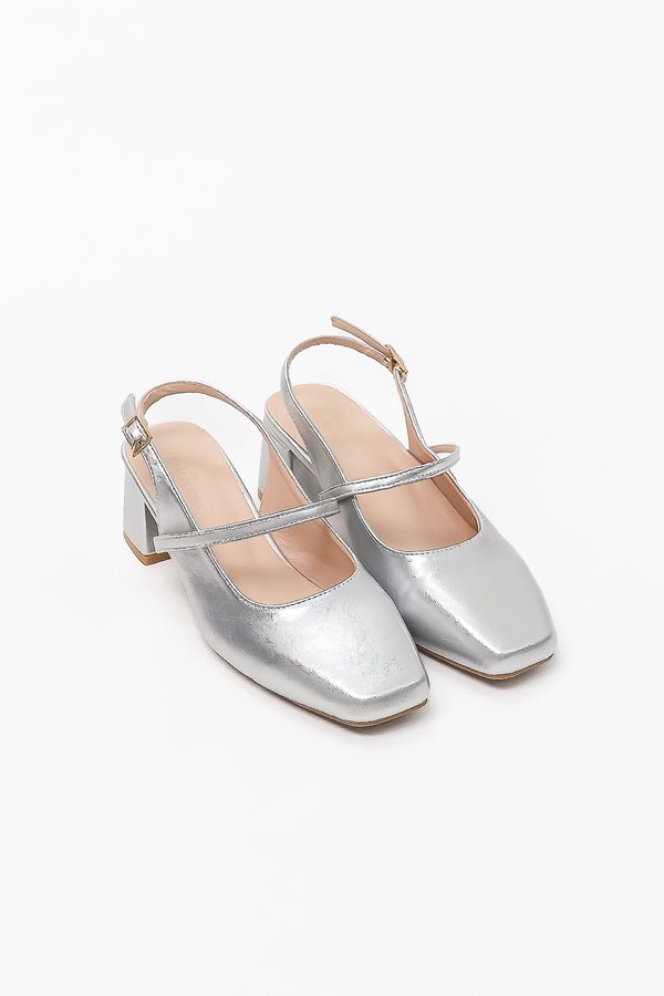 Sora Slingback Pumps in Silver