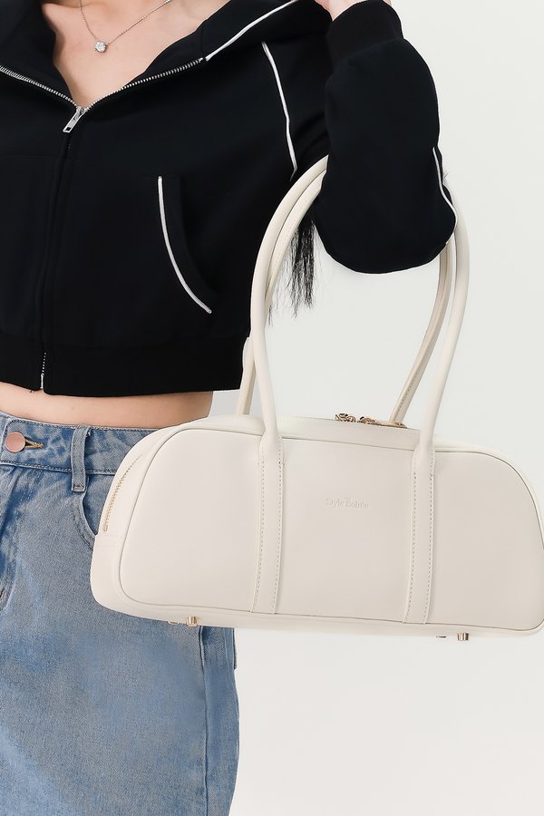 Beau Baguette Shoulder Bag in Cream White