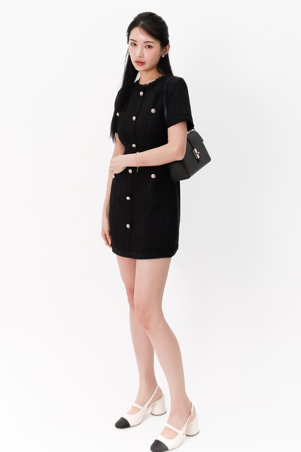 Tella Tweed Sleeved Dress in Black