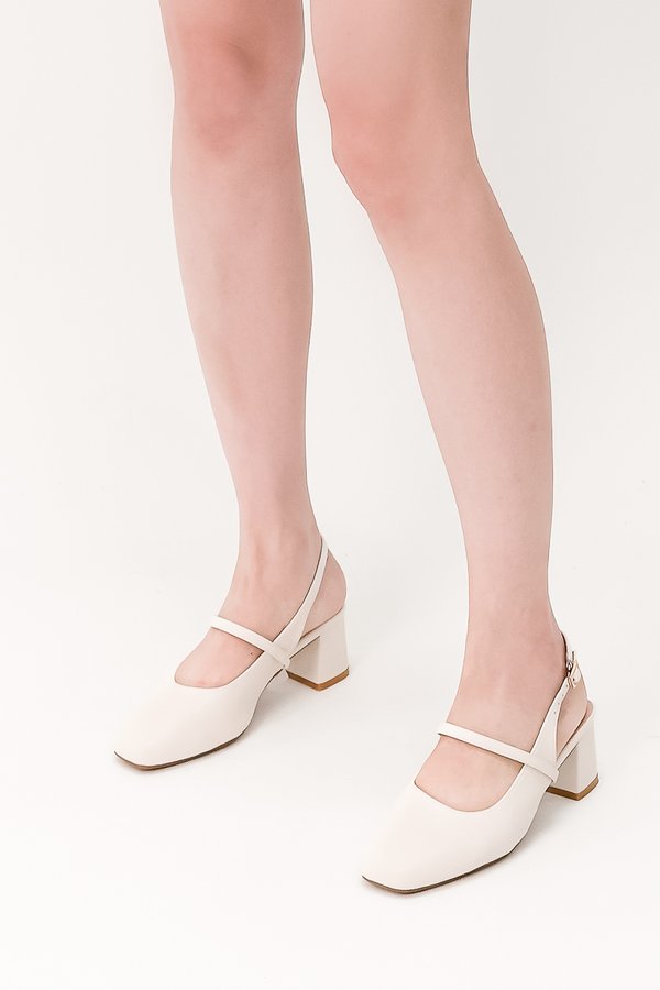 Sora Slingback Pumps in White