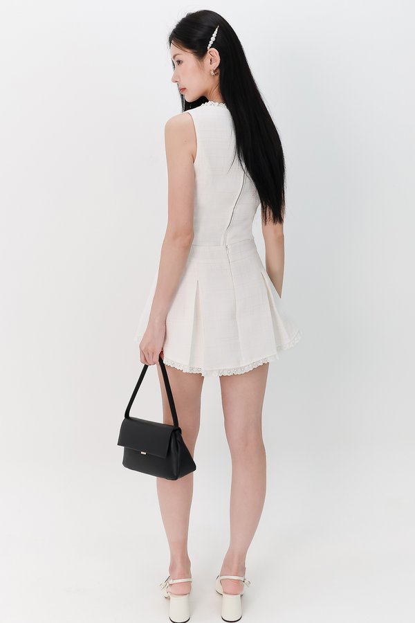 DEFECT | Tennie Tweed Co-ord Mid Waisted Skorts in White in S