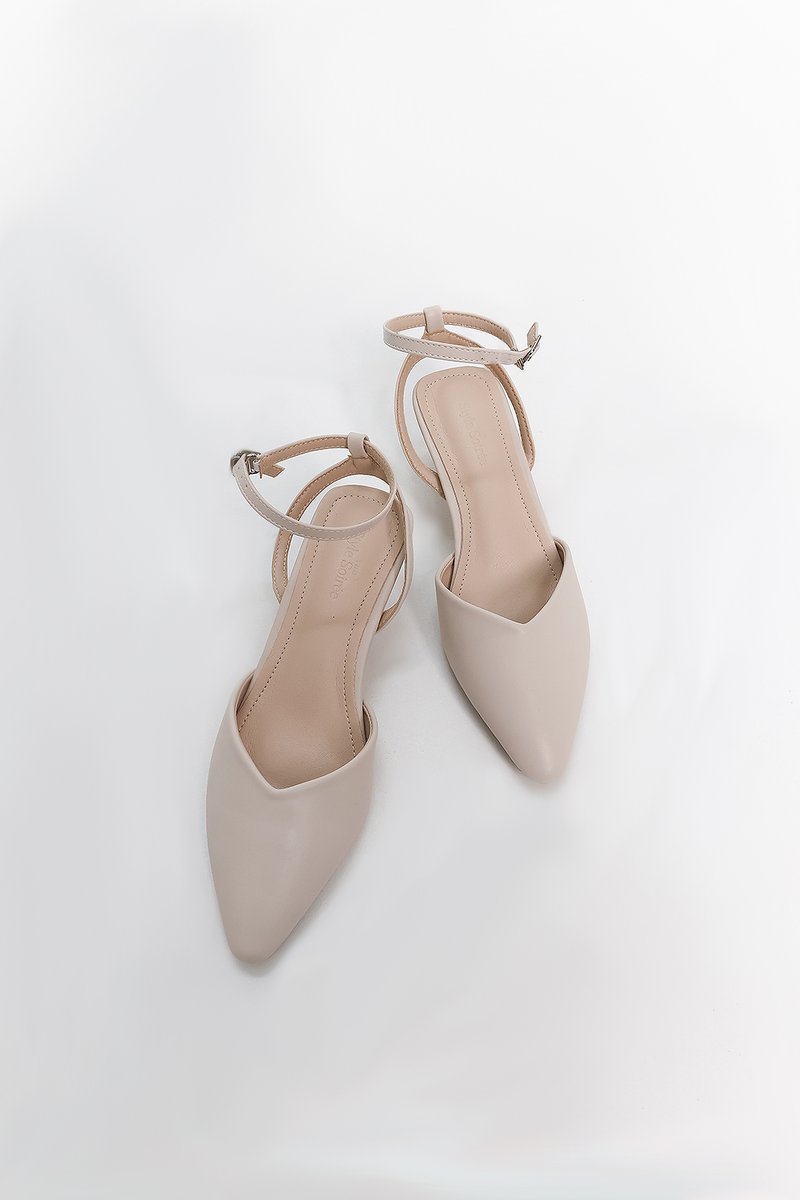 DEFECT | Payton Pointed Heels in Nude in 38