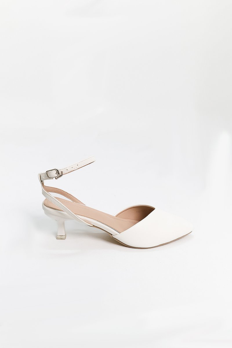 Payton Pointed Heels in Cream White