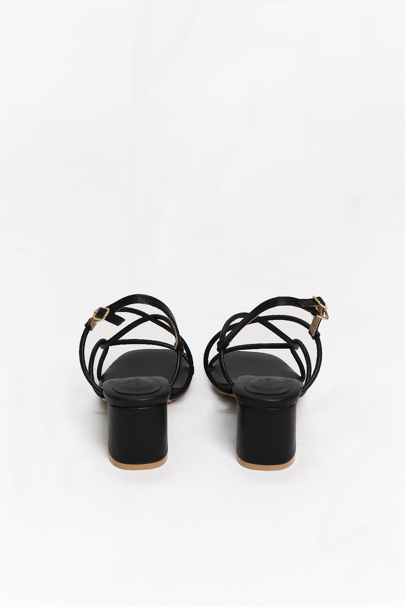 DEFECT | Reyanne Rope Strap Slingback Block Heels in Black in Size 38
