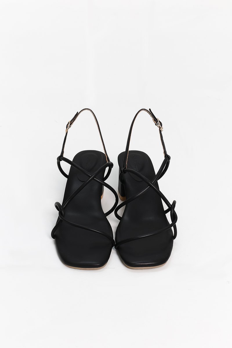DEFECT | Reyanne Rope Strap Slingback Block Heels in Black in Size 38
