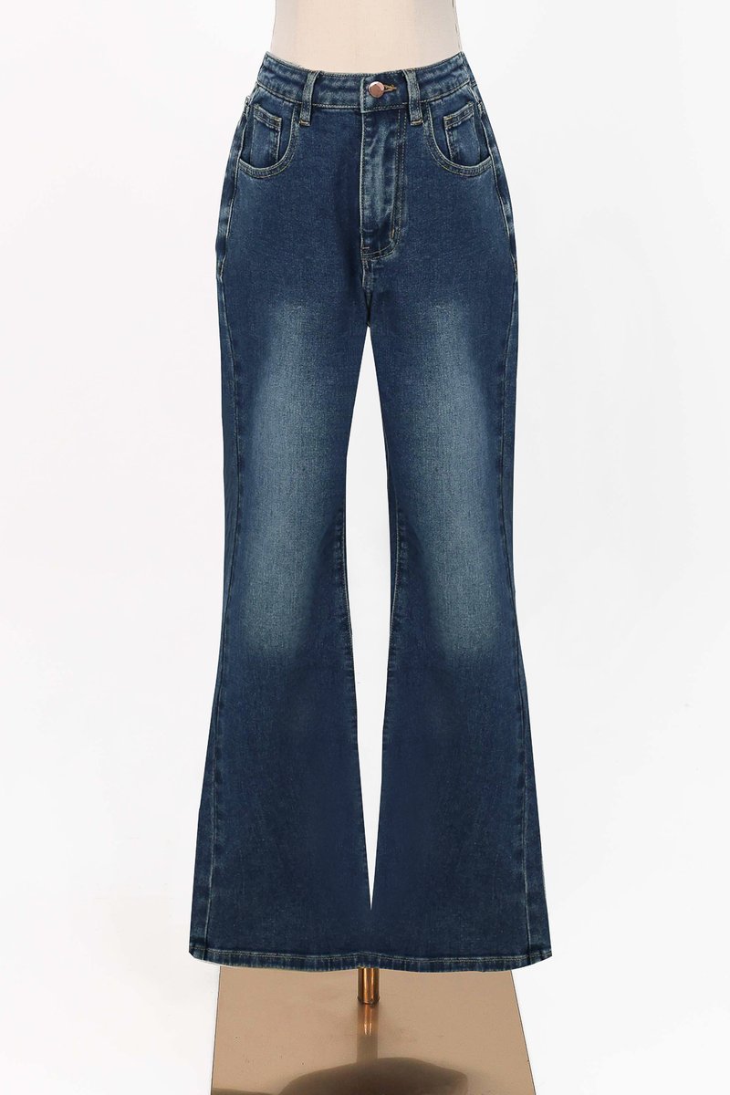 RESTOCKS | Fae Fit & Flare Denim Jeans in Dark Wash