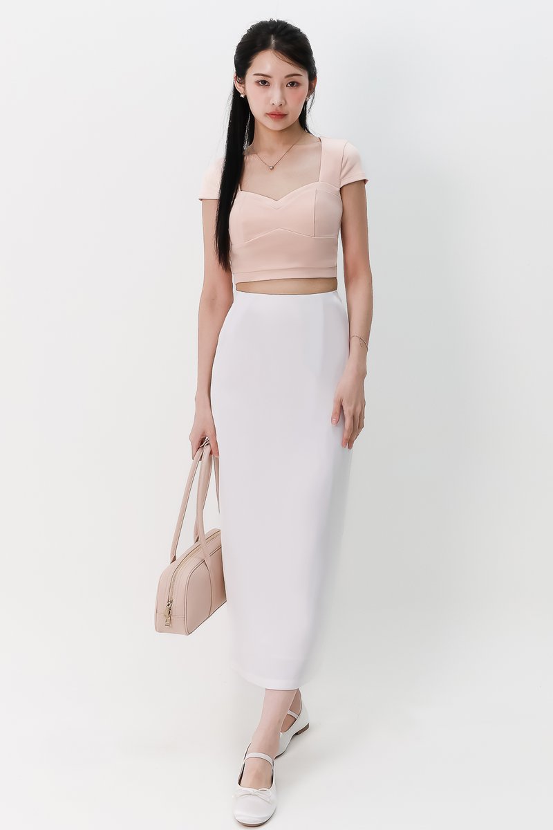 Seidra Sweetheart Sleeve Cropped Top in Blush Seidra Sweetheart Sleeve Cropped Top in Blush
