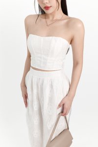 Evelyn Embossed Floral Top in White