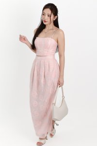 Evelyn Embossed Floral Skirt in Light Pink