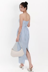 Evelyn Embossed Floral Set in Blue