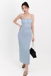 DEFECT | Peonies Padded Ruched Midaxi in Blue in M