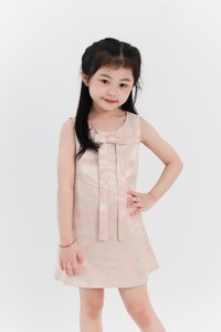 Girl Jacquard Ribbon Dress in Pastel Pink x Light Gold Girl Jacquard Ribbon Dress in Pastel Pink x Light Gold