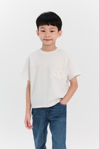 DEFECT | Boy Ribbon Pocket Tee in White x Pink Ribbon in 7Y