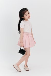 Girl Ribbon Tee in White x Pink Ribbon