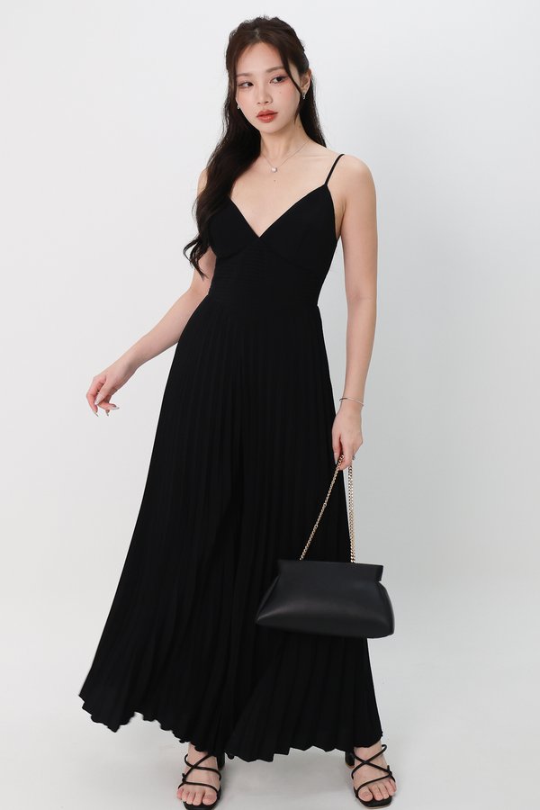 Paitlyn Pleated Jumpsuit in Black