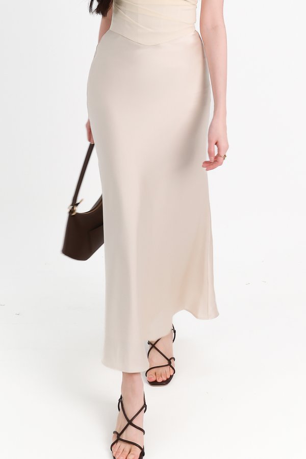 DEFECT | Chelsea Co-ord Satin Skirt in Champagne ( Regular Length ) in L