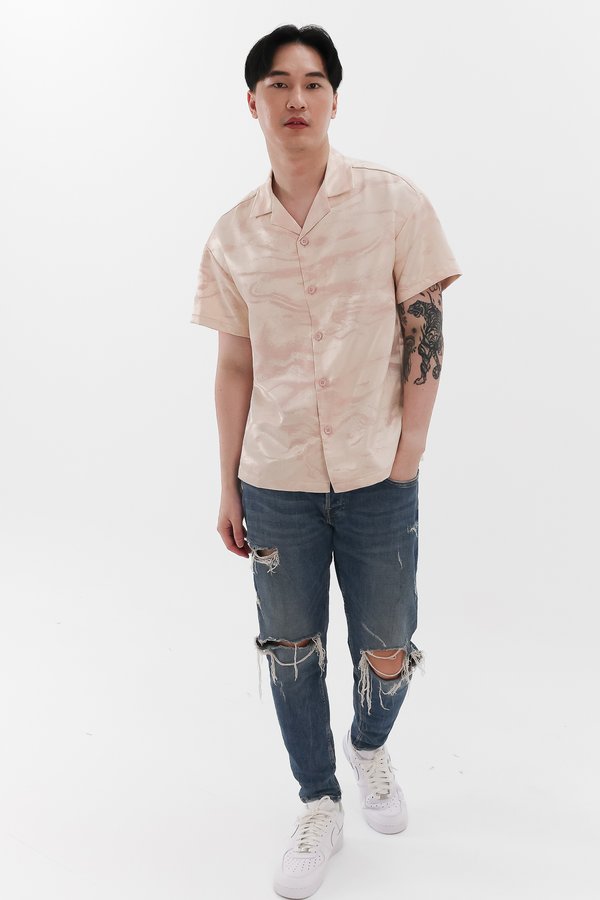 Men Jacquard Boxy Shirt in Pastel Pink x Light Gold