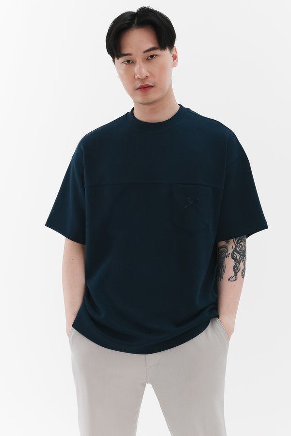 Men Ribbon Pocket Tee in Navy x Navy Ribbon