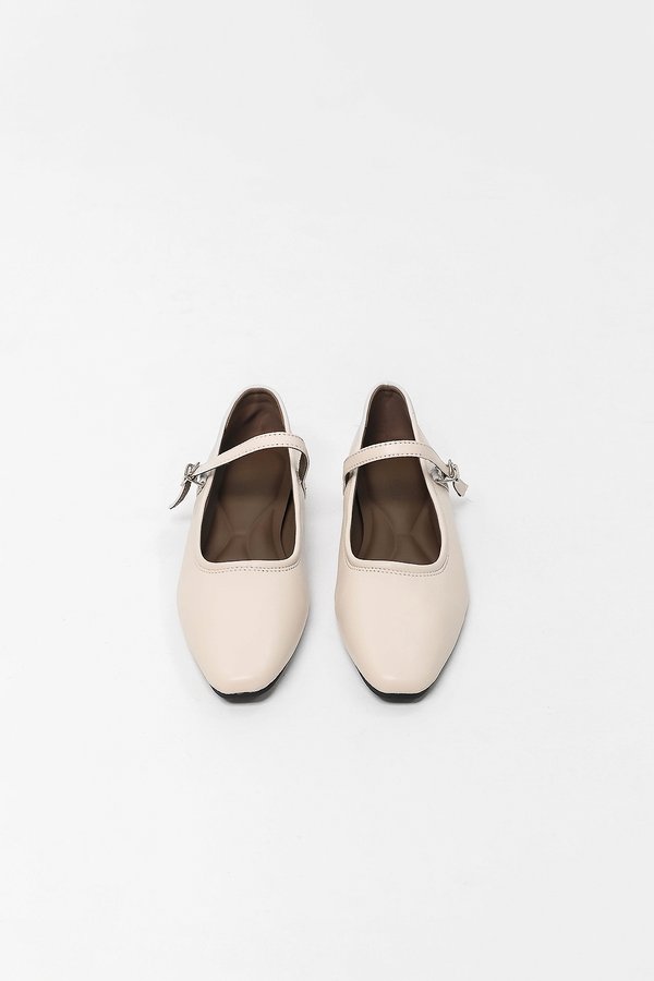 Berlie Buckle Flats in Cream Nude