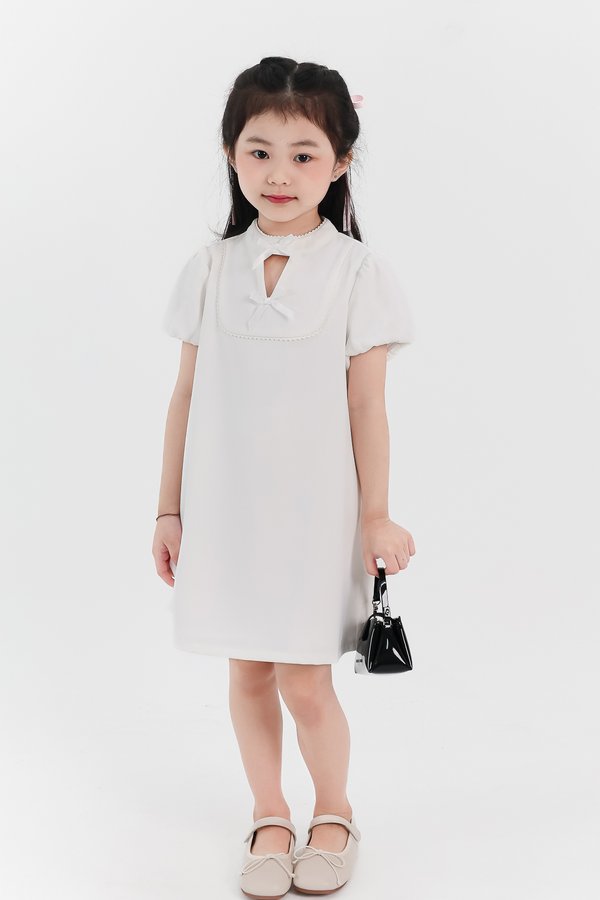 Girl Puffy Sleeve Ribbon Dress in White