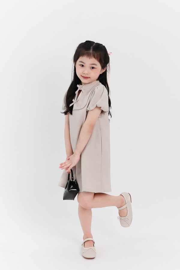 DEFECT | Girl Puffy Sleeve Ribbon Dress in Nude Grey in 4Y