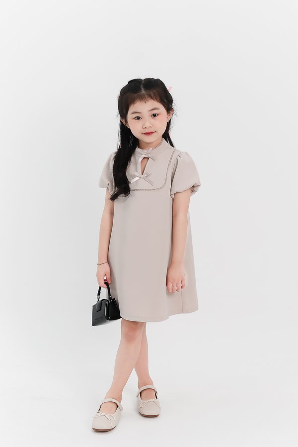 Girl Puffy Sleeve Ribbon Dress in Nude Grey