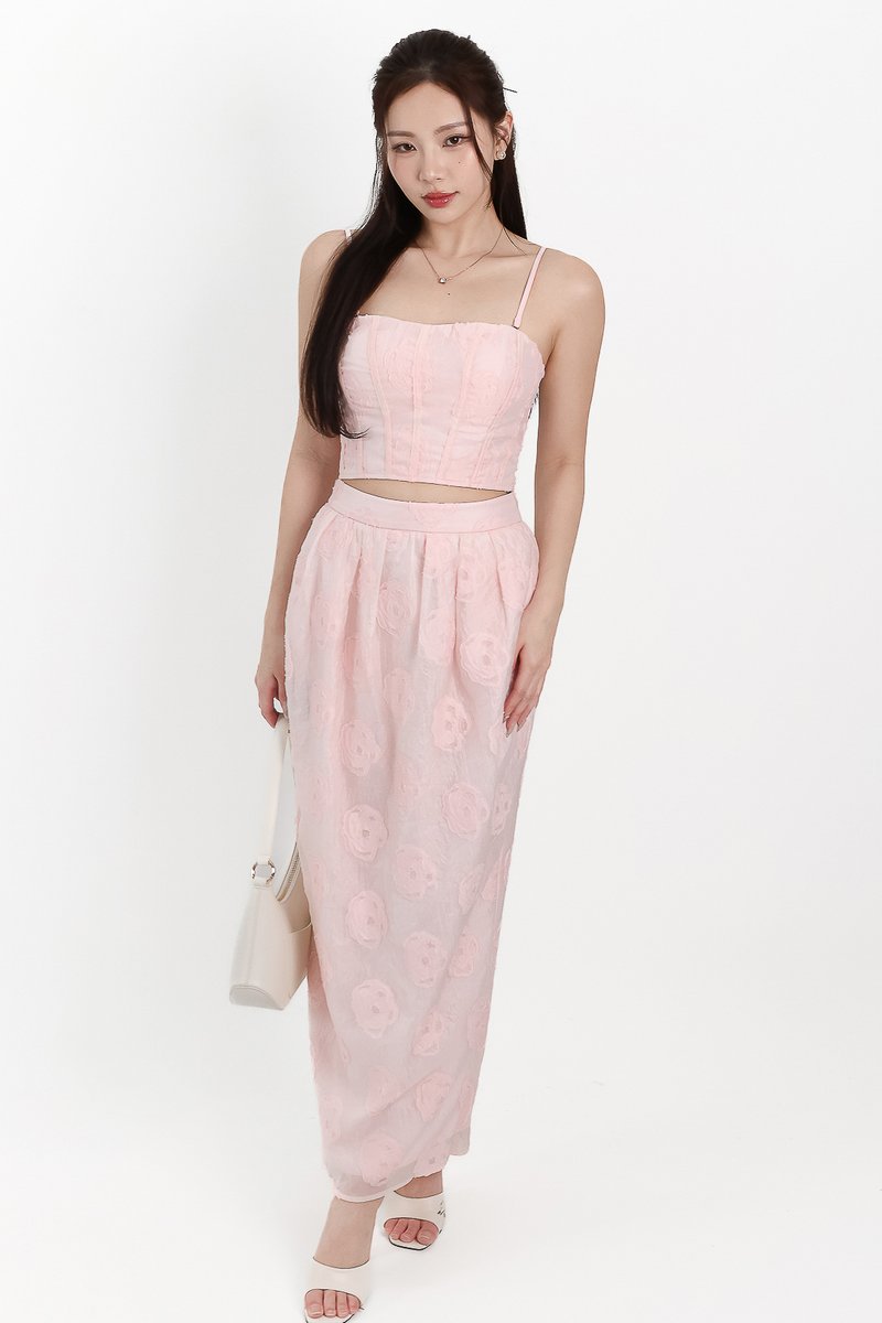 Evelyn Embossed Floral Skirt in Light Pink