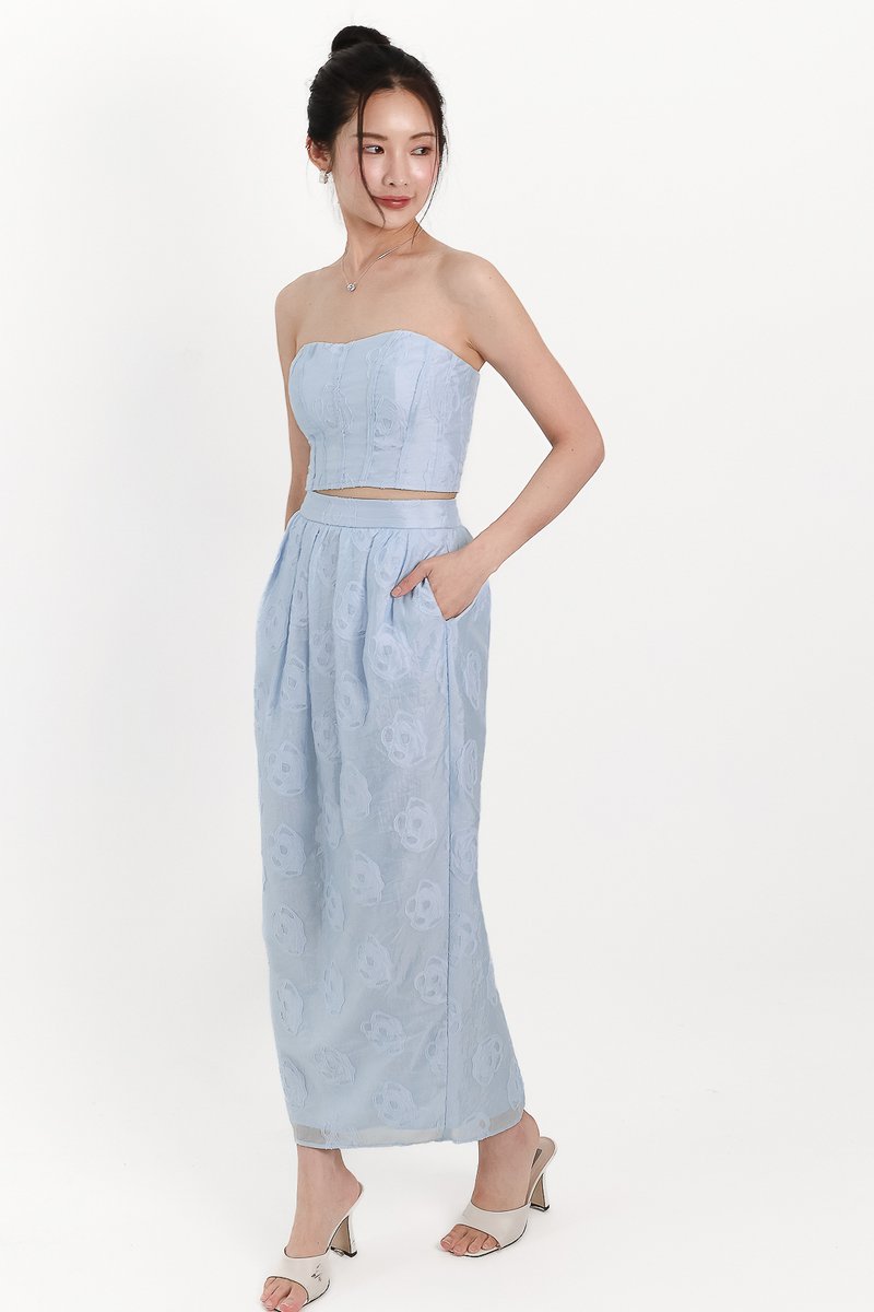 Evelyn Embossed Floral Skirt in Blue