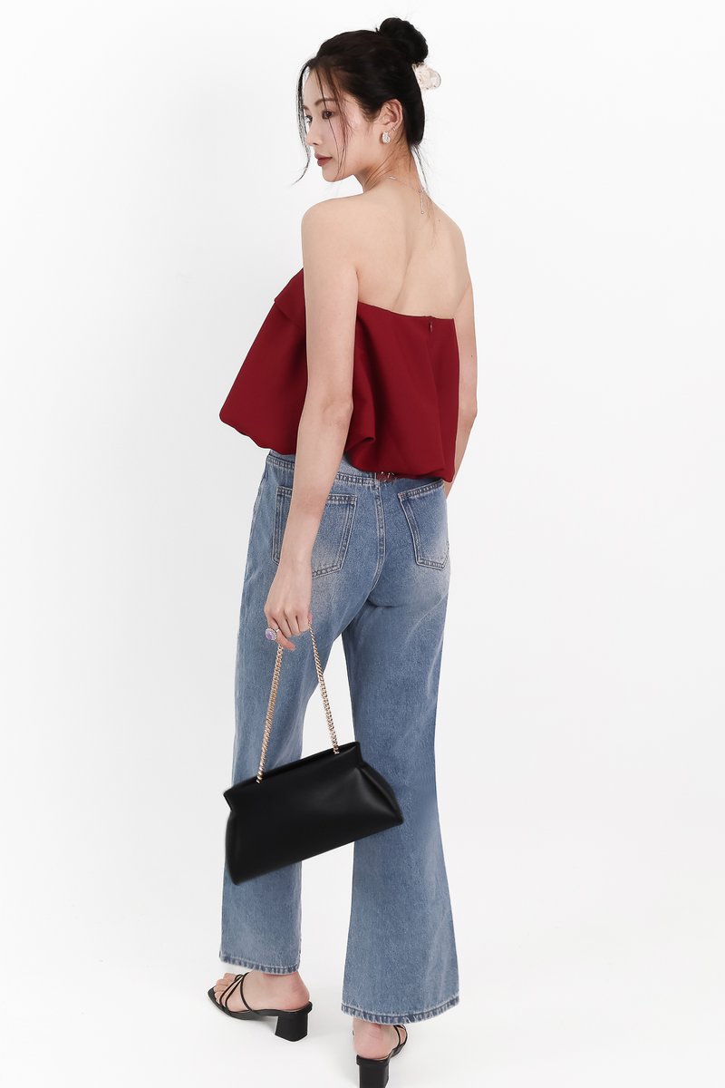 Dahlia Denim Jeans in Light Wash ( Regular Length ) Dahlia Denim Jeans in Light Wash ( Regular Length )