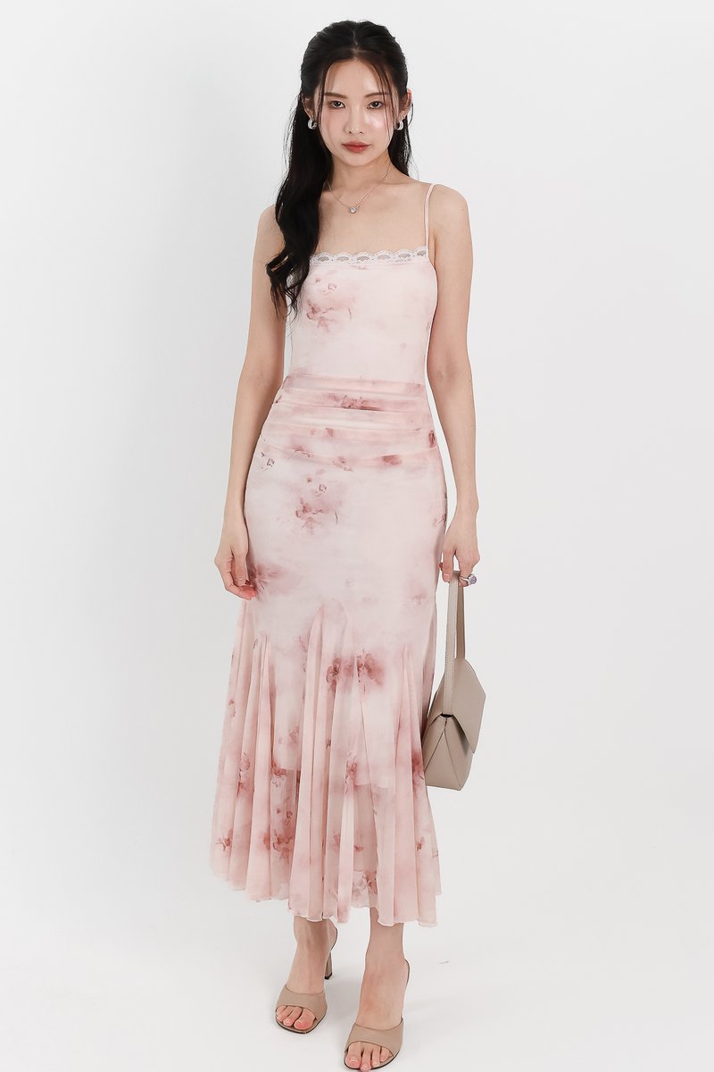 Willow Watercolour Floral Mesh Midaxi in Pink Florals ( Regular Length ) Willow Watercolour Floral Mesh Midaxi in Pink Florals ( Regular Length )