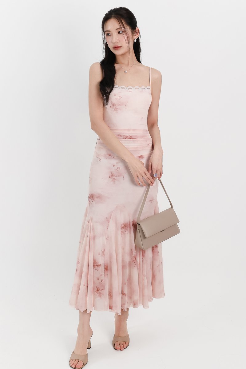 Willow Watercolour Floral Mesh Midaxi in Pink Florals ( Regular Length ) Willow Watercolour Floral Mesh Midaxi in Pink Florals ( Regular Length )