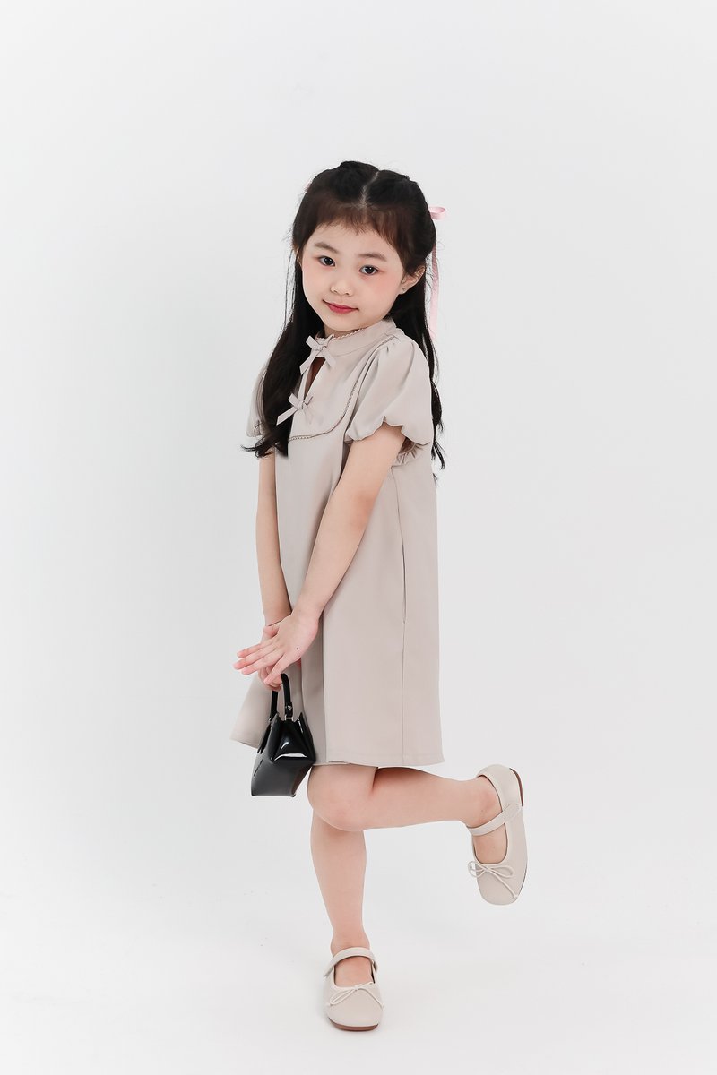 Girl Puffy Sleeve Ribbon Dress in Nude Grey