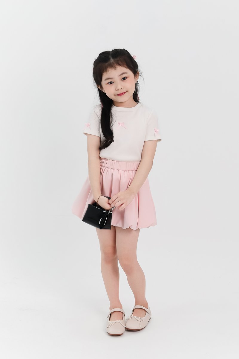 Girl Ribbon Tee in White x Pink Ribbon