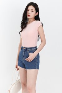 Raine Ribbed Padded Tee in Light Pink
