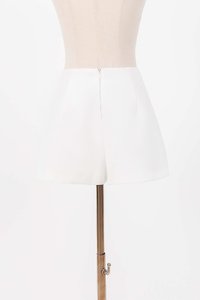 RESTOCKS | Cleef Co-ord Highwaist Shorts in White