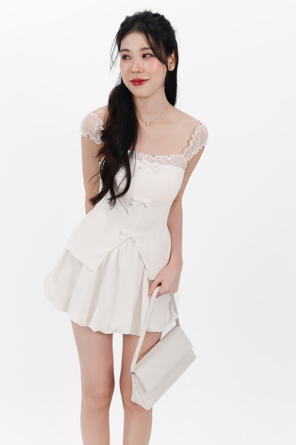 DEFECT | Cindi Co-ord Bubble Skorts V1 in White in XS