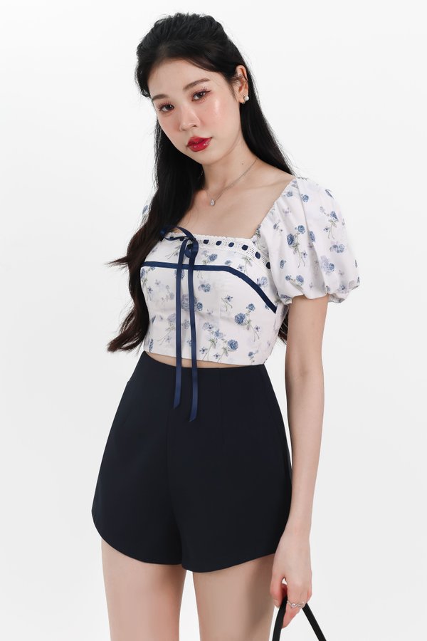 Fran Floral Puffy Sleeve Top in Dark Blue