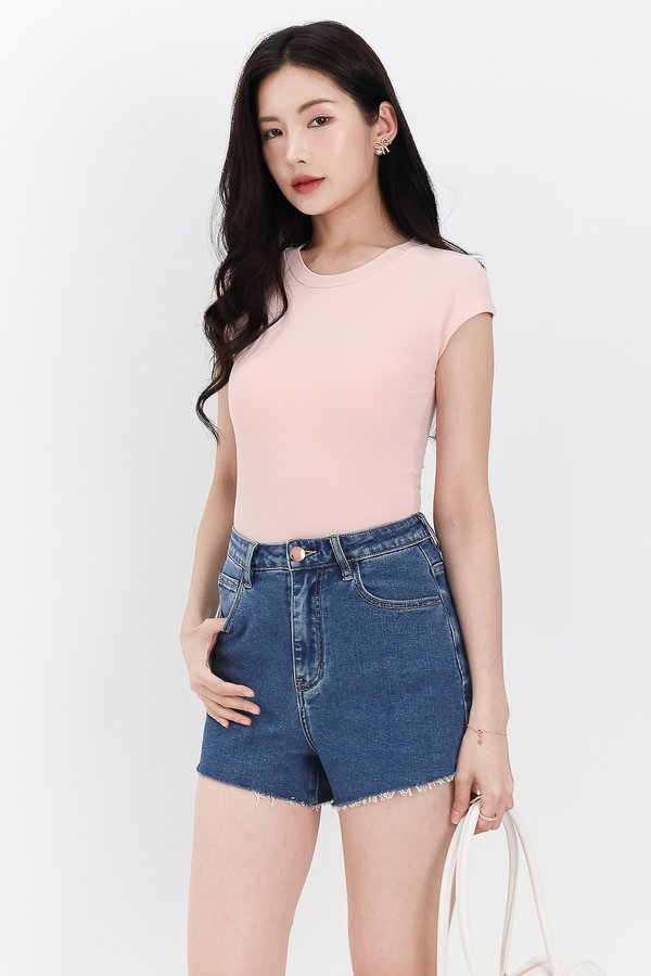 DEFECT | Raine Ribbed Padded Tee in Light Pink in XS