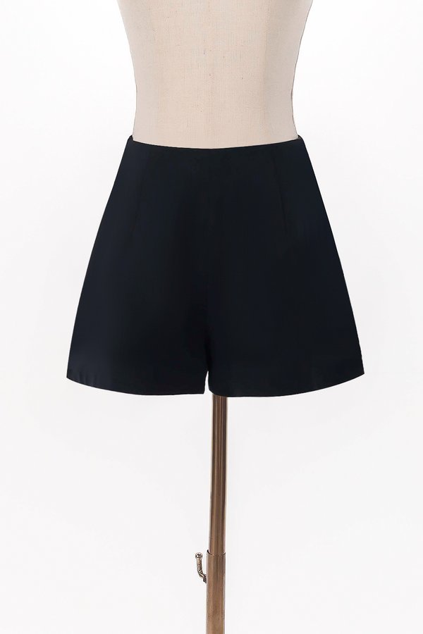 Cleef Co-ord Highwaist Shorts in Midnight