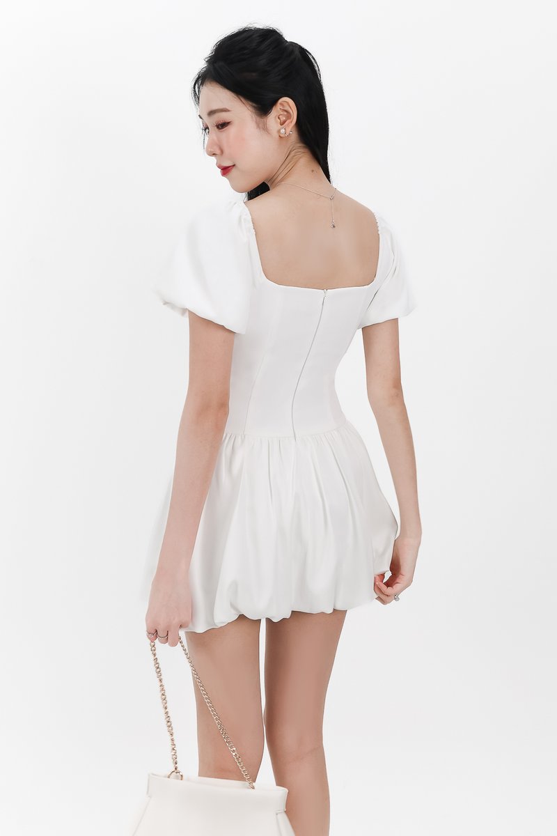 DEFECT | Skyler Sleeved Bubble Romper Dress in White in XS