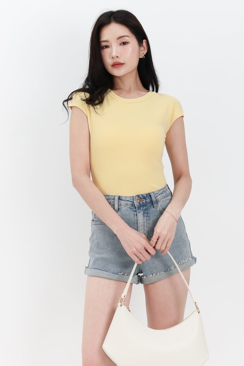 Raine Ribbed Padded Tee in Yellow