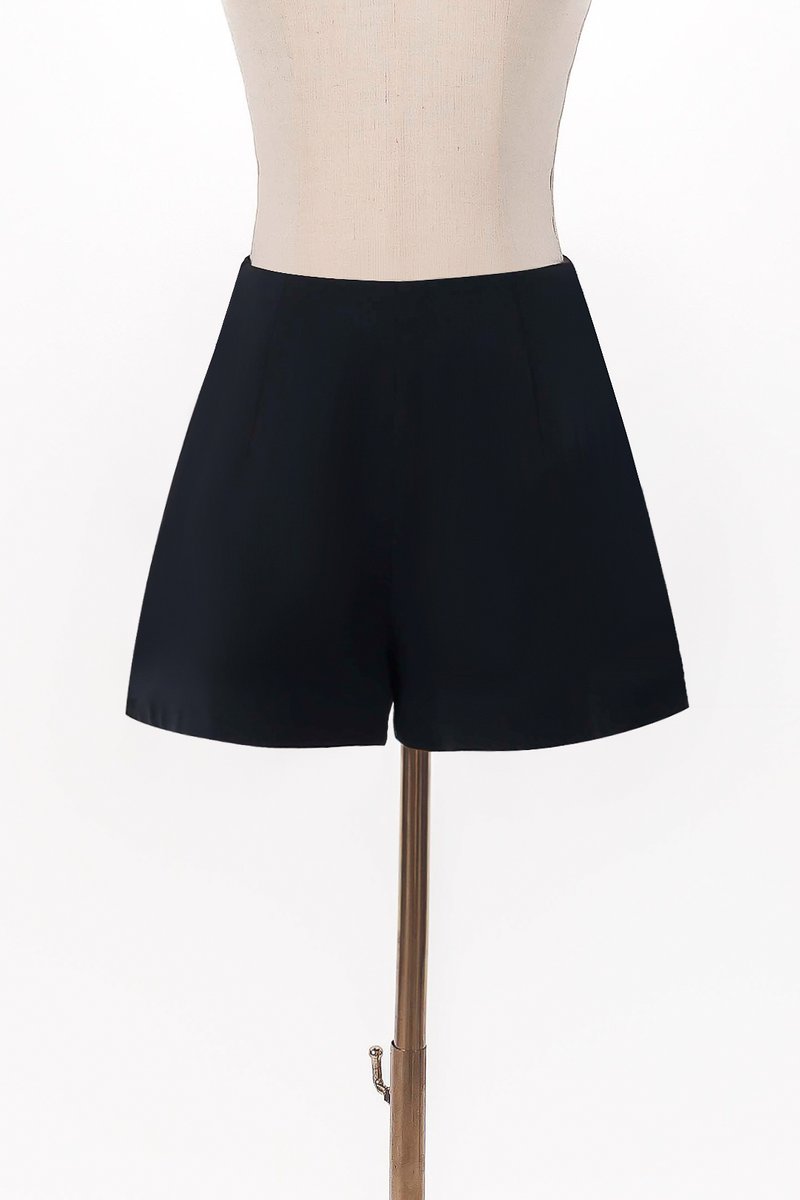RESTOCKS 2 | Cleef Co-ord Highwaist Shorts in Midnight
