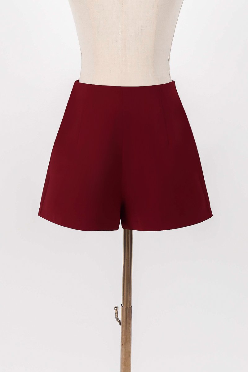RESTOCKS | Cleef Co-ord Highwaist Shorts in Dark Red RESTOCKS | Cleef Co-ord Highwaist Shorts in Dark Red