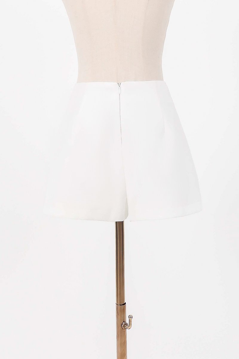 RESTOCKS | Cleef Co-ord Highwaist Shorts in White