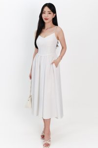 SALE EXCLUSIVE | Carlyn Corset-like Midaxi in White SALE EXCLUSIVE | Carlyn Corset-like Midaxi in White